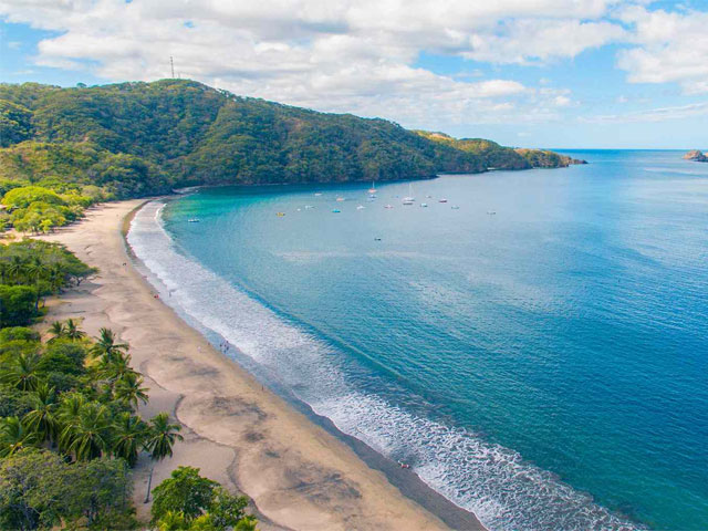 Seaside Serenity: Your Dream Costa Rica Beach House Rental Experience