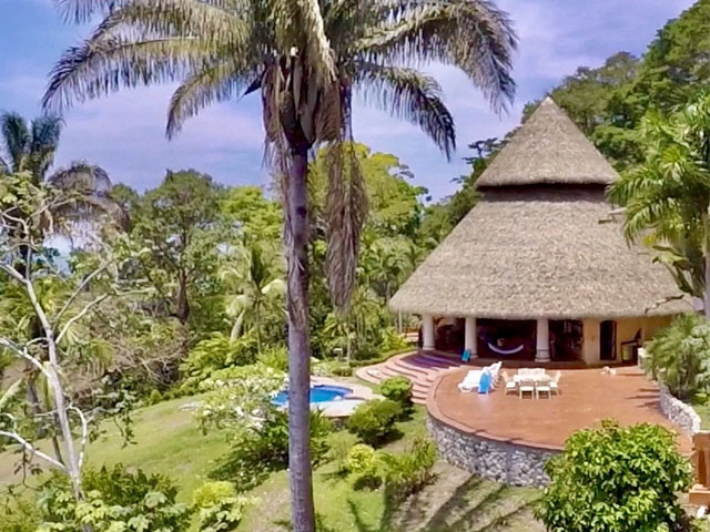 Paradise Found: Why a Costa Rican Villa Rental is the Perfect Escape