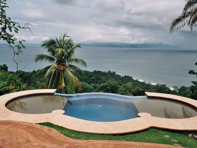 Luxury in Every Wave: Indulge in Costa Rica's Finest Beach House Rentals